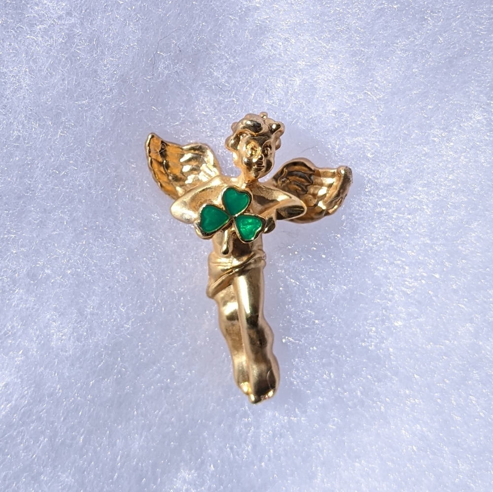 2005 Avon Angel With Shamrock Lapel Pin
